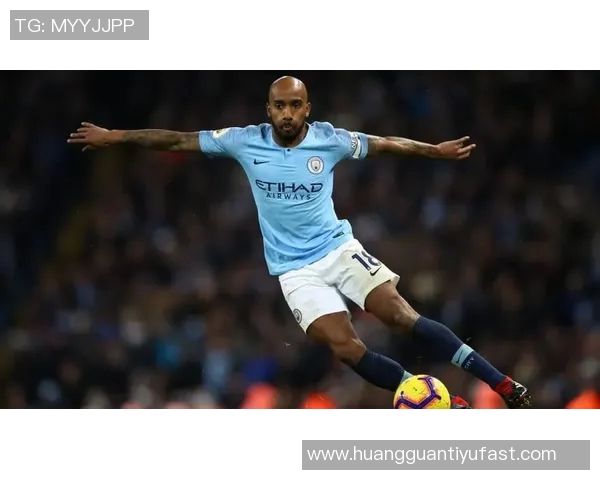 德尔夫怀念曼城队友称B席为队宠D席是最强搭档 德尔夫怀念曼城队友称B席为队宠D席是最强搭档