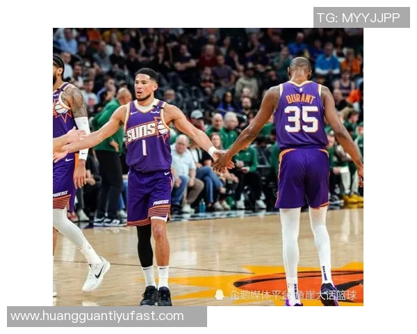 布克强调通过胶着比赛积累经验努力在势均力敌的对决中取得胜利 布克强调通过胶着比赛积累经验努力在势均力敌的对决中取得胜利