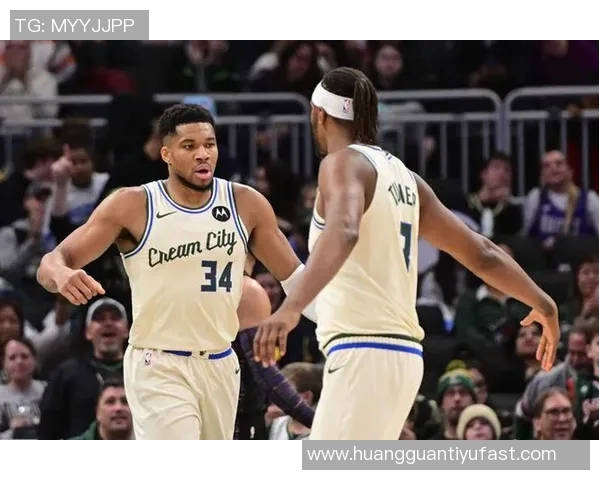 NBA赛况分析开拓者胜尼克斯勇士击败老鹰火箭大胜国王展现强势表现