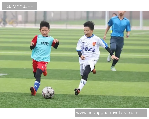 前蓉城教练认为中国足球潜力巨大关键在于找到合适的训练方法与策略 前蓉城教练认为中国足球潜力巨大关键在于找到合适的训练方法与策略